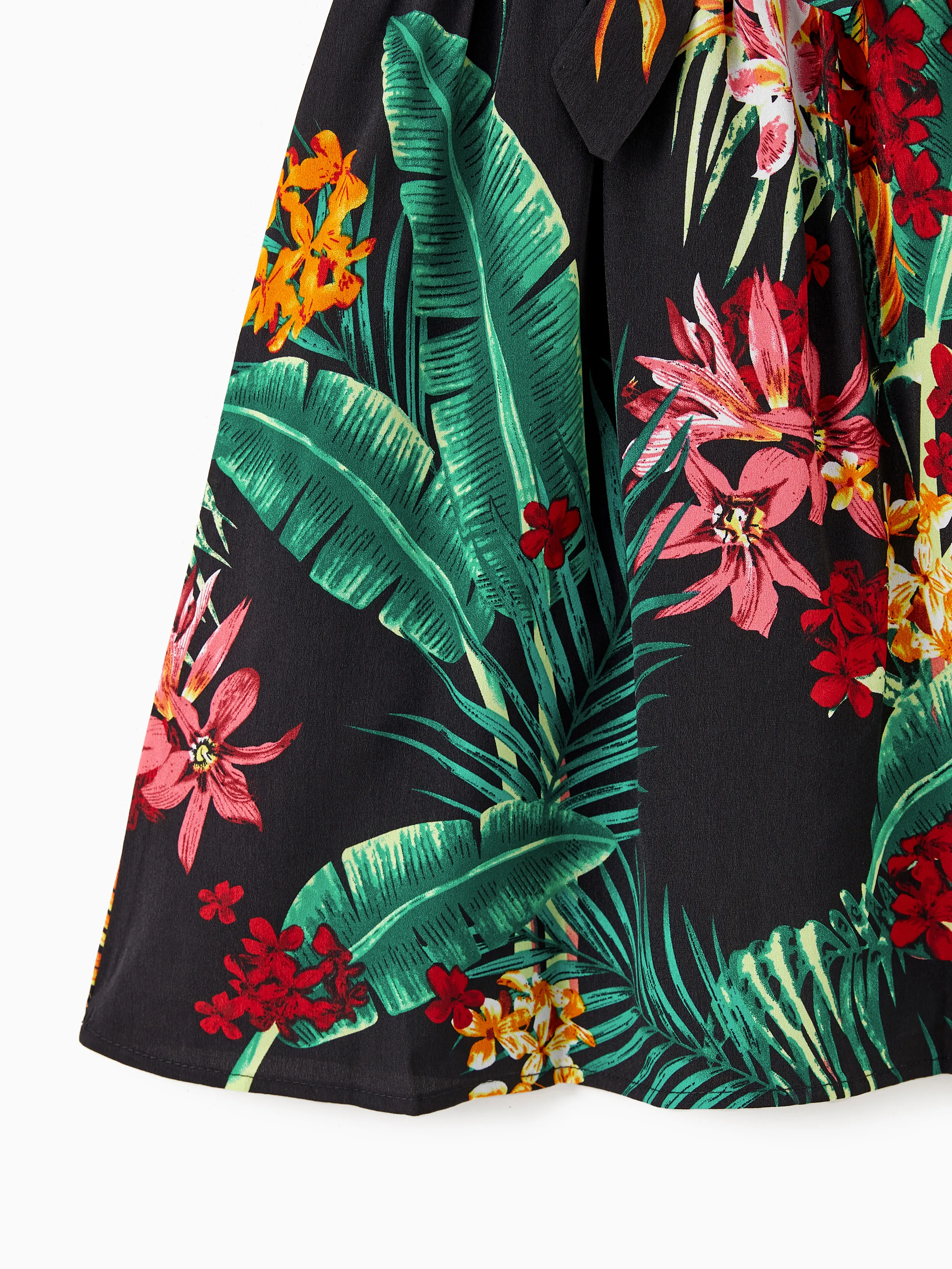 Family Matching Allover Plant Floral Print Halterneck Dresses and Short-sleeve Shirts Sets Black - Image 11