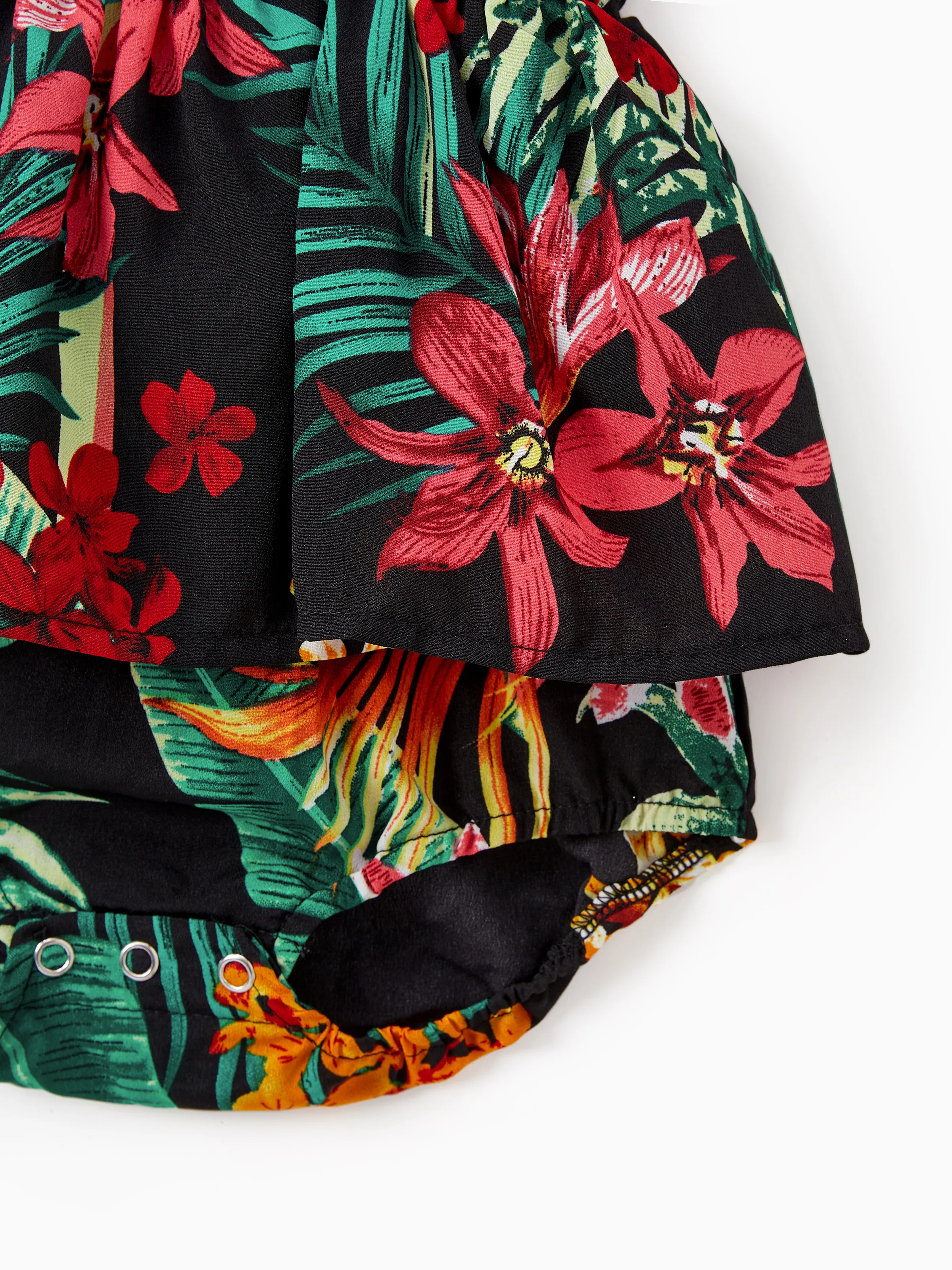 Family Matching Allover Plant Floral Print Halterneck Dresses and Short-sleeve Shirts Sets Black - Image 16