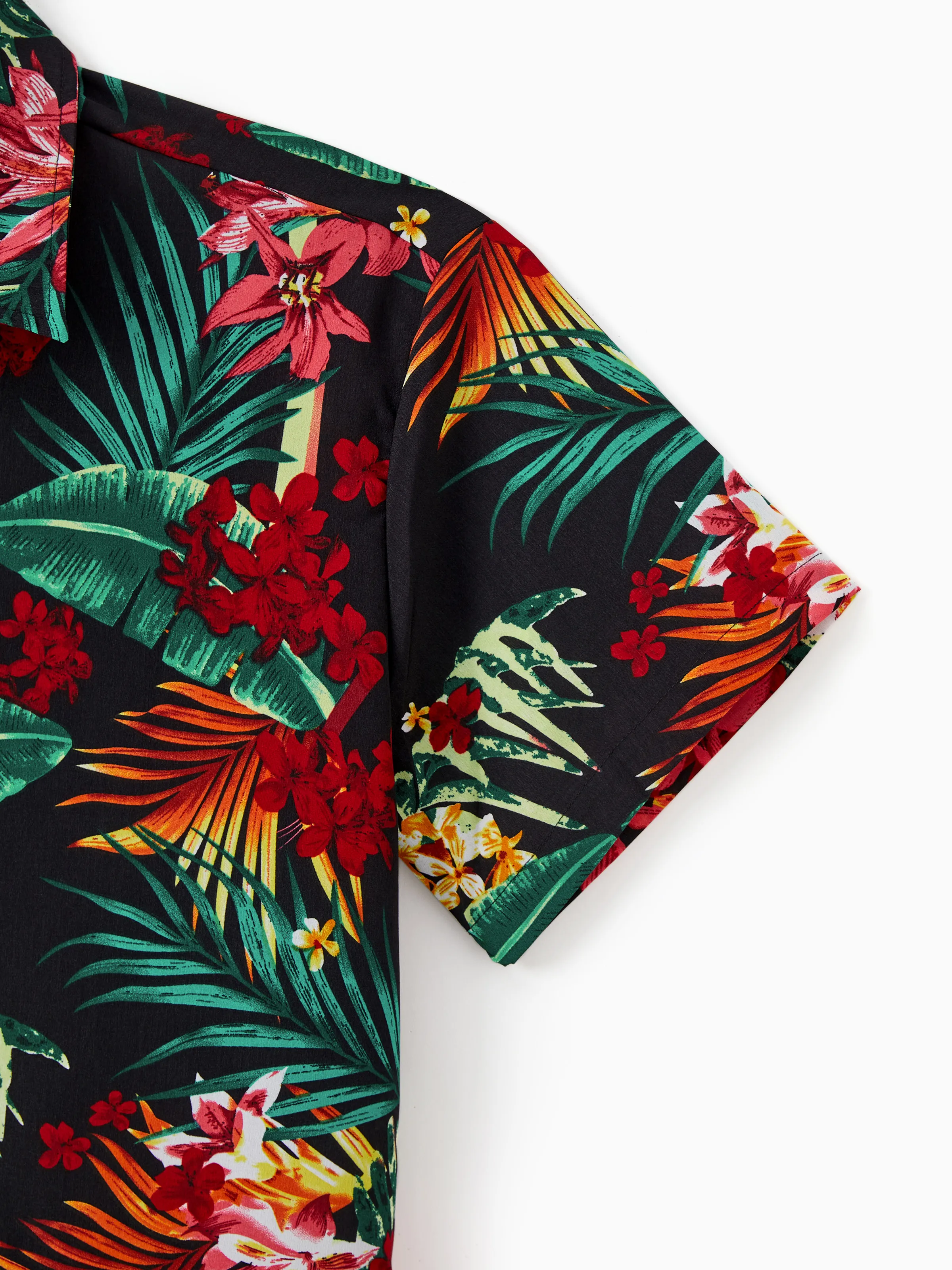 Family Matching Allover Plant Floral Print Halterneck Dresses and Short-sleeve Shirts Sets Black - Image 25