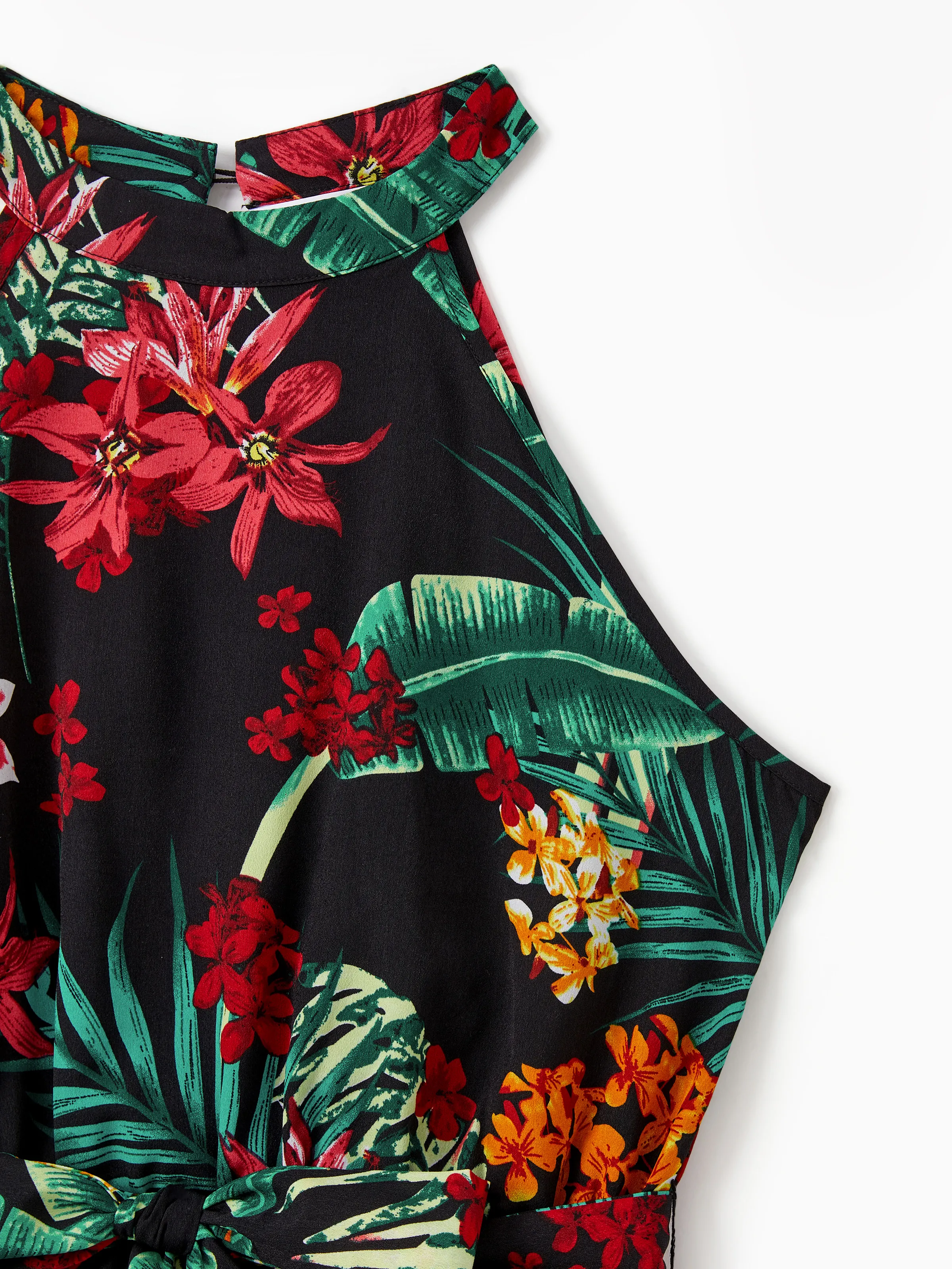 Family Matching Allover Plant Floral Print Halterneck Dresses and Short-sleeve Shirts Sets Black - Image 5