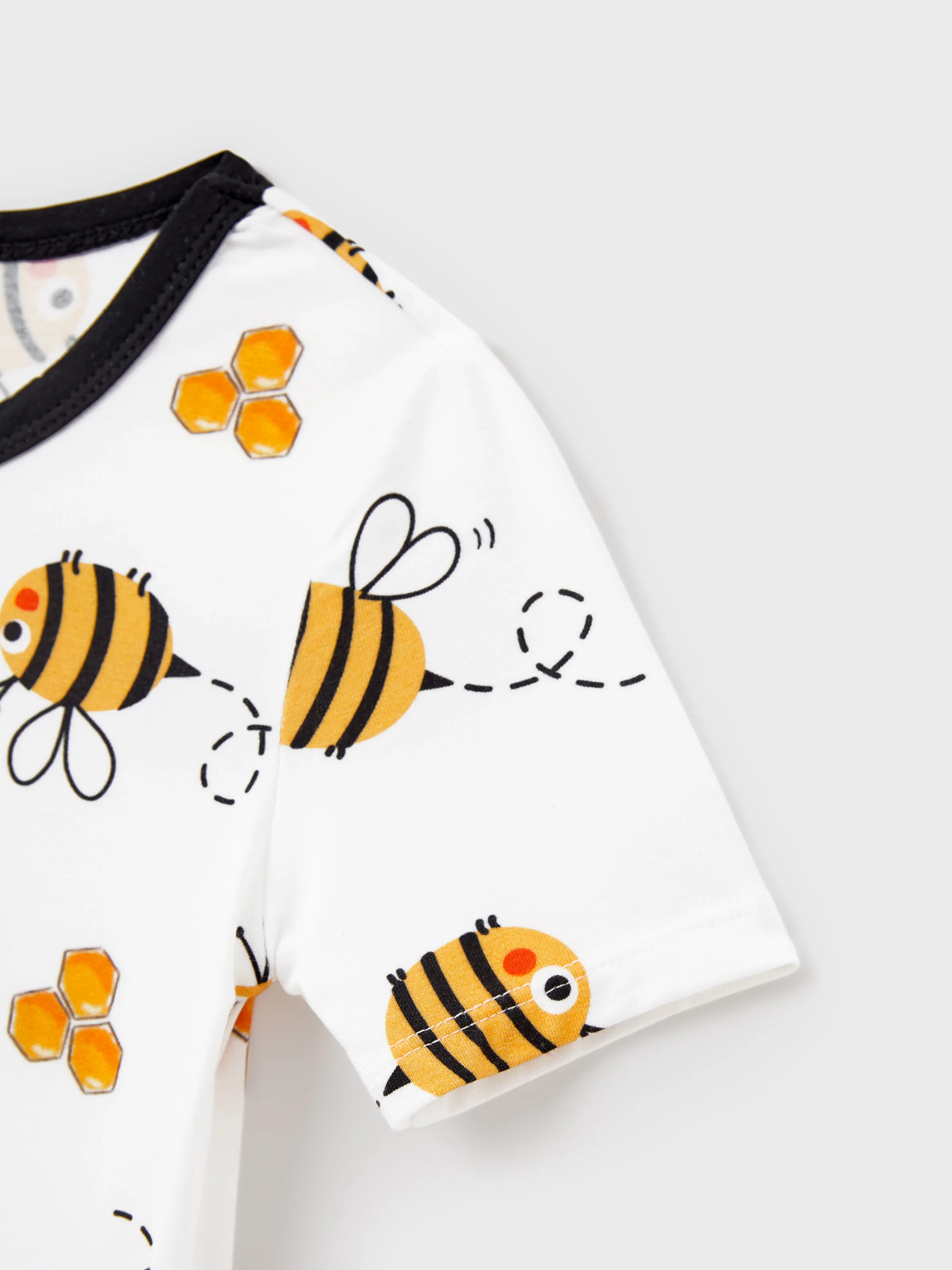 Family Matching Bamboo Pajamas Soft Bamboo Viscose PJs for Men Women Kids Toddler, Cute Bee Print Sleepwear with Short Sleeve Top and Long Pants White - Image 10