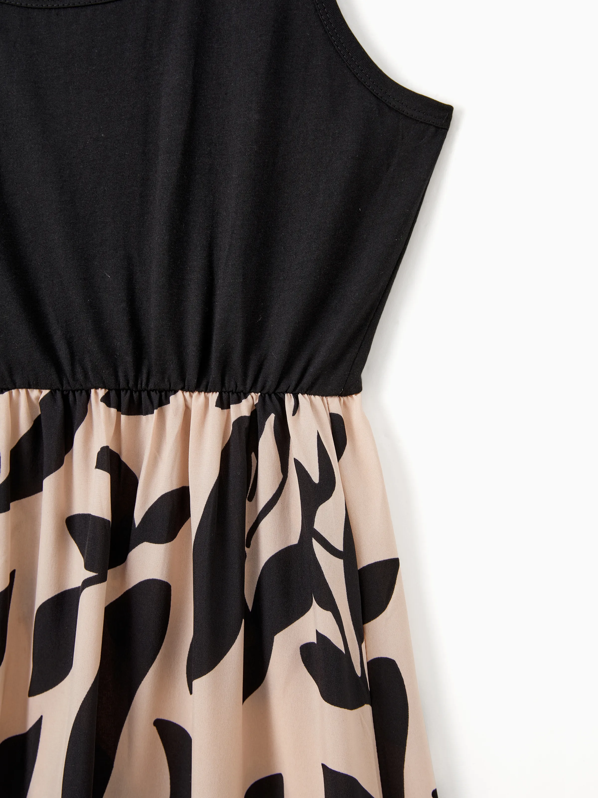 Family Matching Cross Back Floral Strap Dress and Colorblock Top Sets Black - Image 5