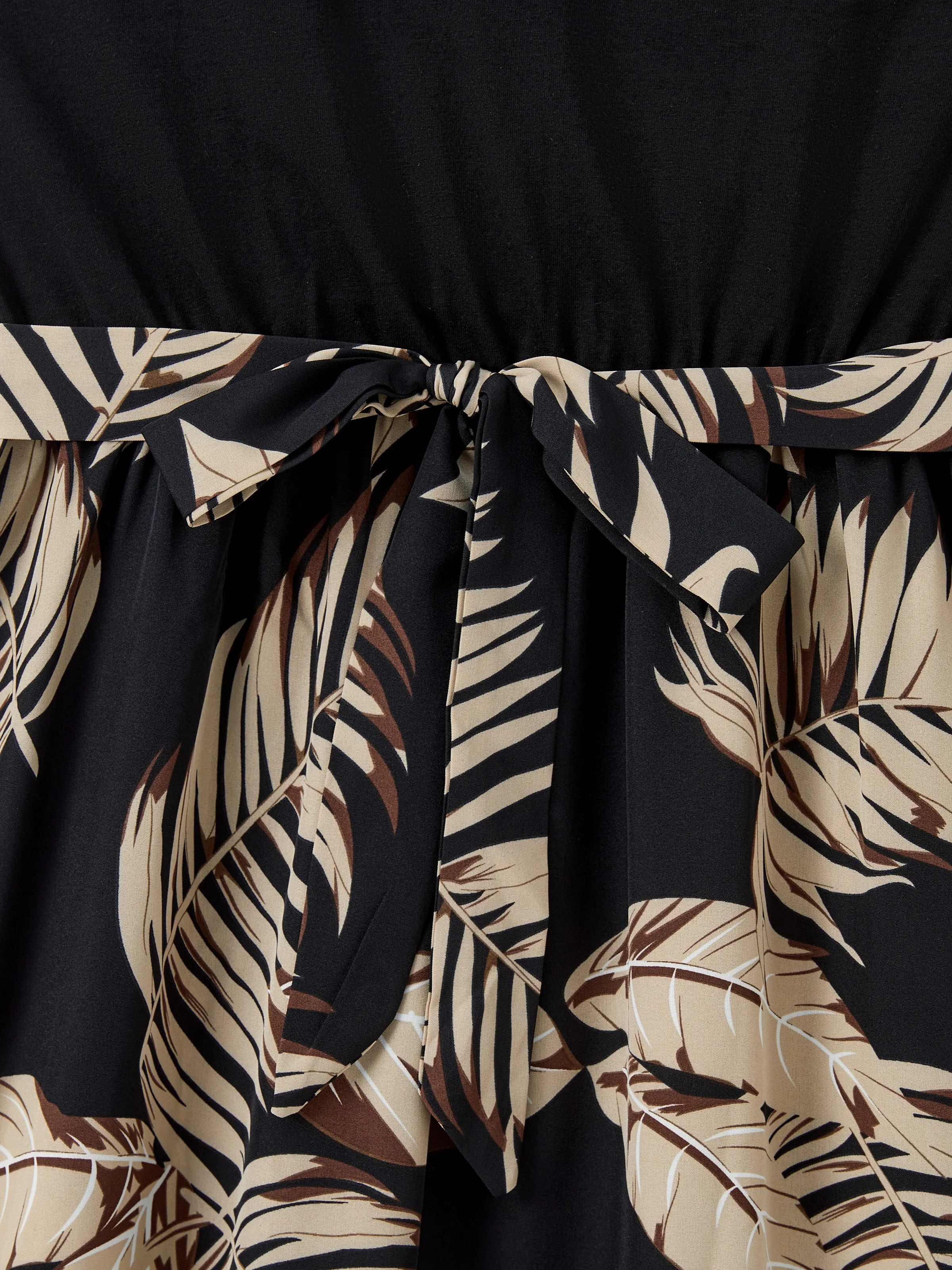 Family Matching Floral Print Belted Cami Dresses And Solid Short Sleeve Tops Sets Black - Image 5