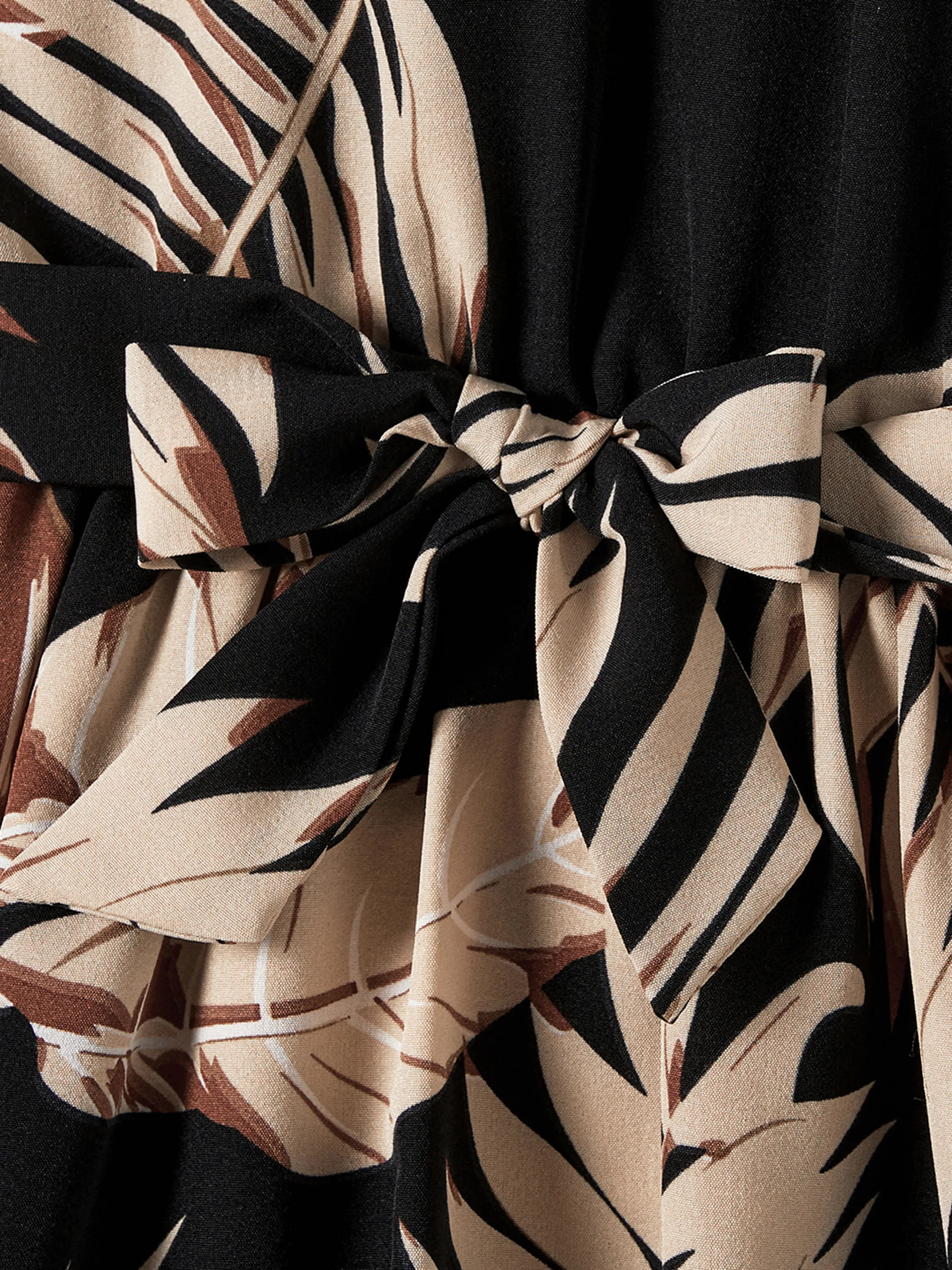 Family Matching Solid Leaf Sleeveless Halter Dresses And Short Sleeve Tops Sets Black - Image 11